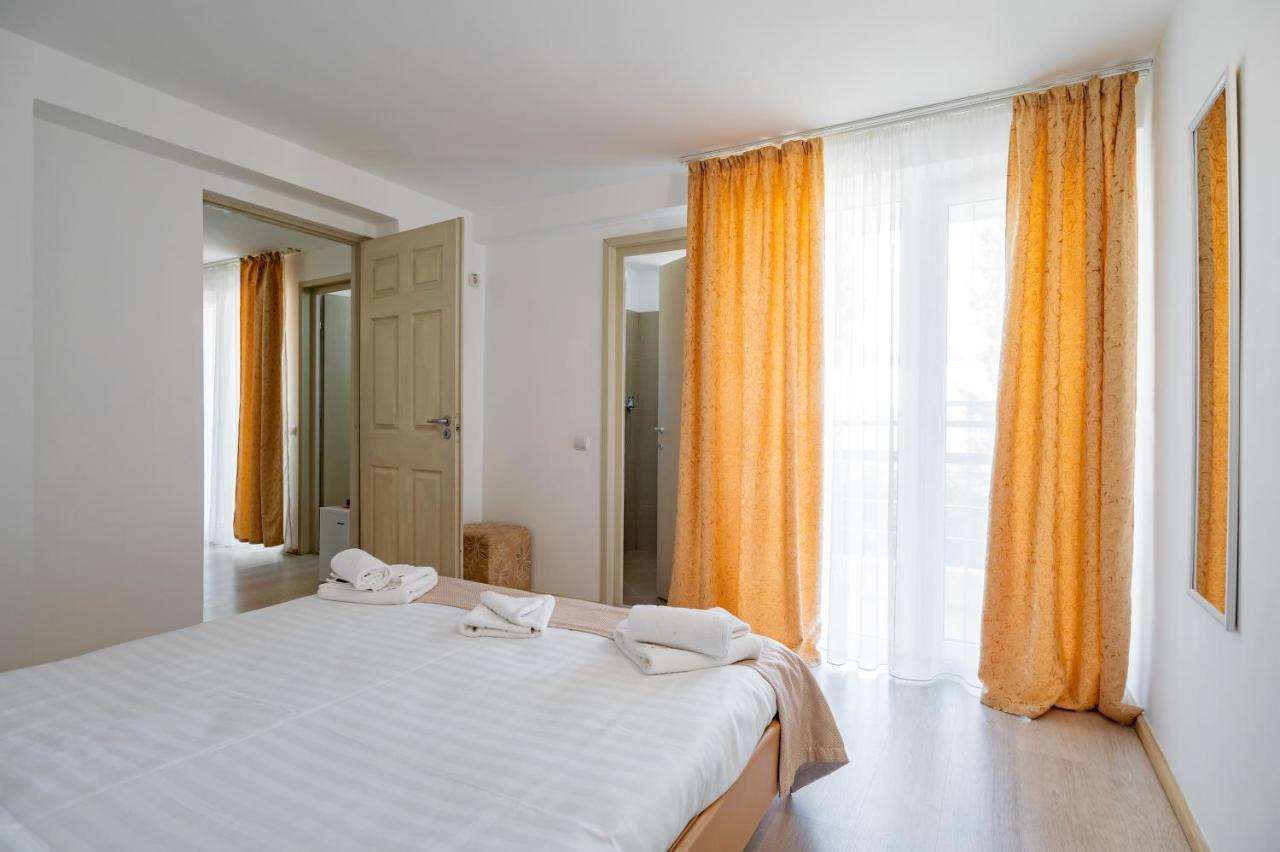 Hotel Complex Paloma Coral à Mamaia Extérieur photo